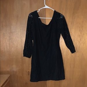 Lace quarter sleeve black dress with gold zipper